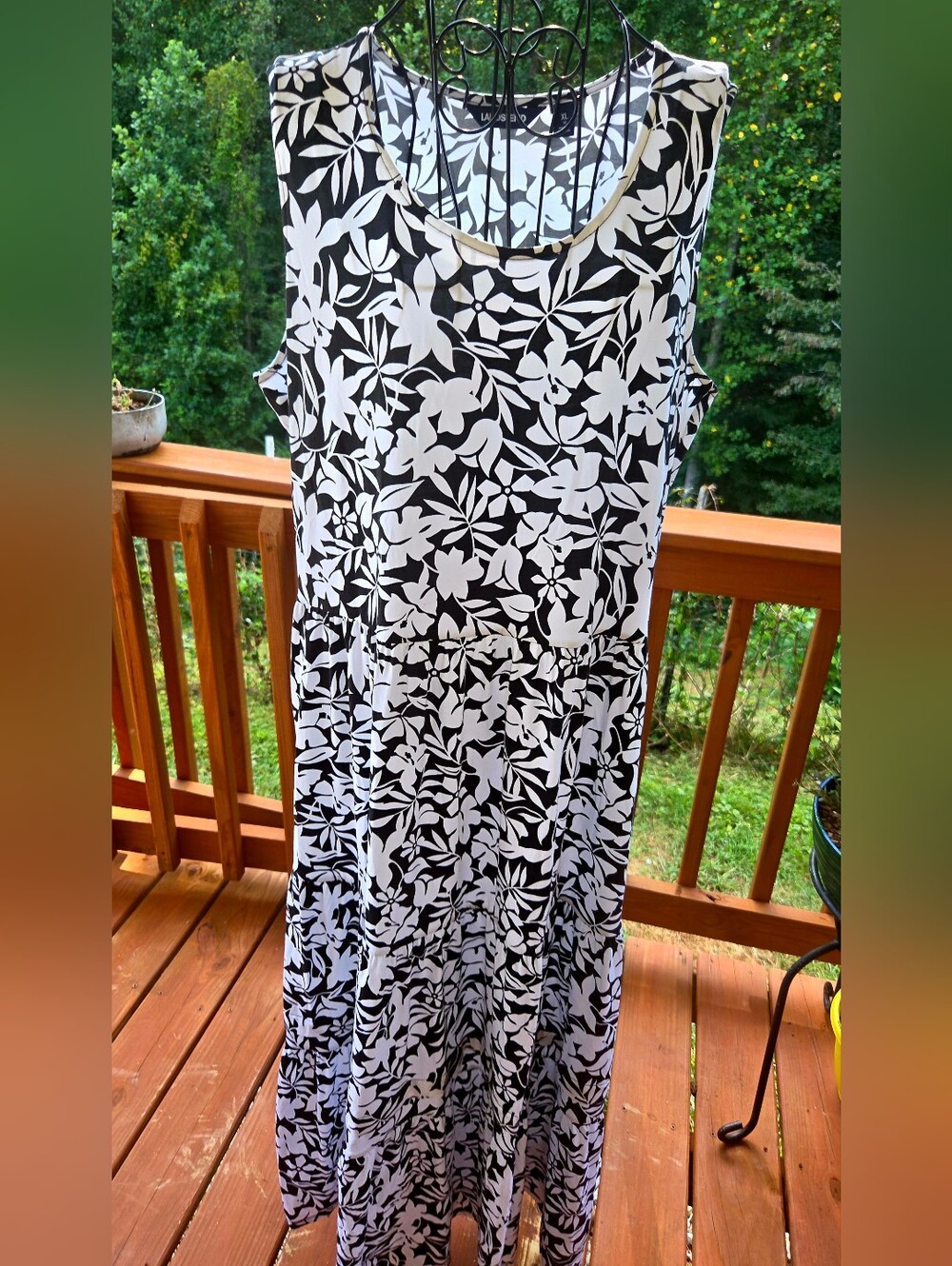 Lands End Sleeveless Black & White Floral Teired Maxi Dress Size XL